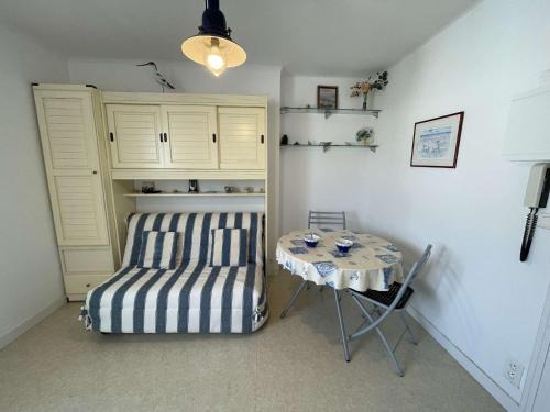 Notre-Dame-de-Monts Apartment | Scenic Studio with Sea View Steps from the Beach
