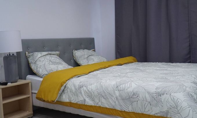Marcouville Apartment | Relaxing Studio Agréable with Ocean View & Spa Amenities