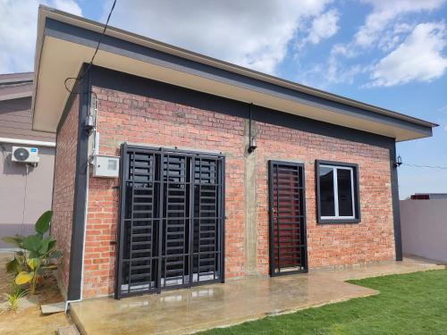 Central Seberang Perai House | Kid-Friendly Studio Amani Permatang Pauh - Rated 9.4/10!