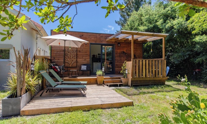 Grayan-Et-L'Hopital Apartment | Cozy Chalet Nature Studio with Private Terrace & Wi-Fi