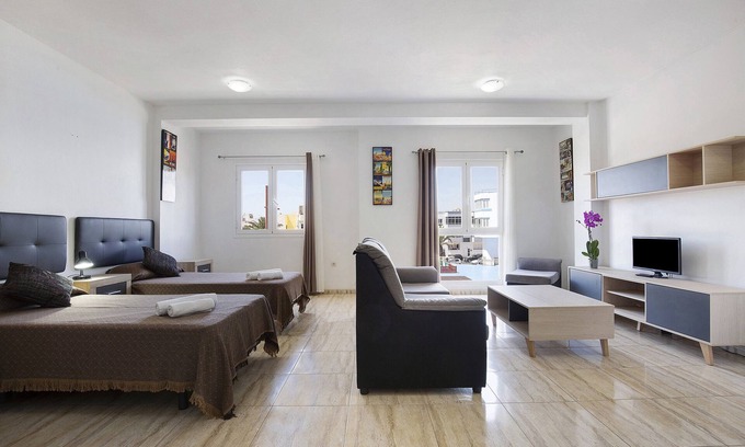 Puerto del Rosario Apartment | Central Studio Apartment Betty G with Wi-Fi and Ocean Views