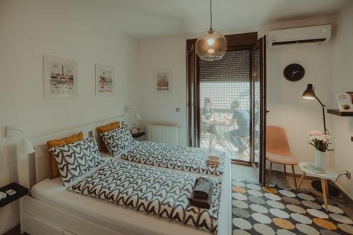 Dakovo Apartment | Pet-Friendly Studio Apartman Centar with Breakfast Included