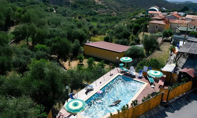 Cenesi Apartment | Cozy Studio Apartment 'Gli Angeli Nonna Erminia' with Pool