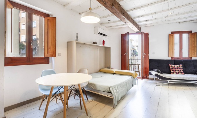 Barrio del Carmen Apartment | Modern Studio Apartment in the Heart of the Old Center