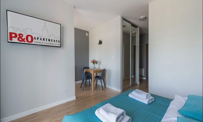 Wlochy Apartment | Welcoming Studio Apartment BAKALARSKA 1 with Kitchen Access