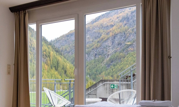 Zwieselstein Apartment | Cozy Studio-Apartment at International House Soelden