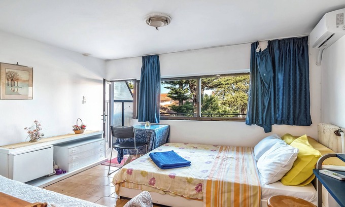 Gastouni House | Cozy Studio Apartment "In Gastouni" with Balcony & Air Conditioning