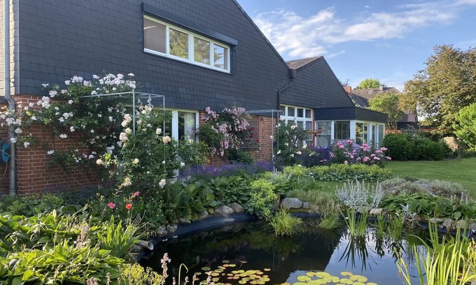 Bleckede Apartment | Studio Apartment 'Lüneburg': Private Garden & Ocean View