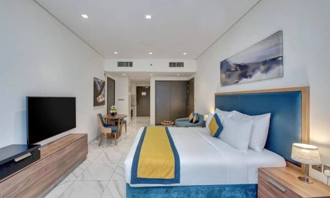 Al Mankhool Apartment | Convenient Studio Apartment Near Sharaf Dg Metro