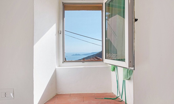 Semorile Apartment | Gorgeous Tavernetta in Campagna: Ocean View & Garden Retreat