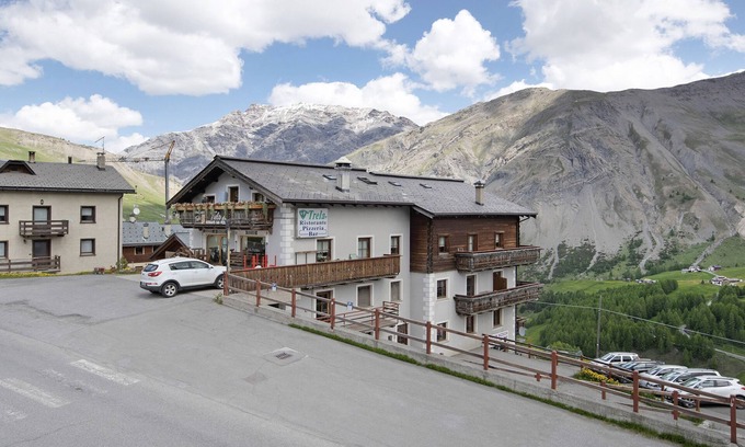 Sant'Anna Apartment | Cozy Studio Apartment "Trela" with Balcony & Free Wi-Fi