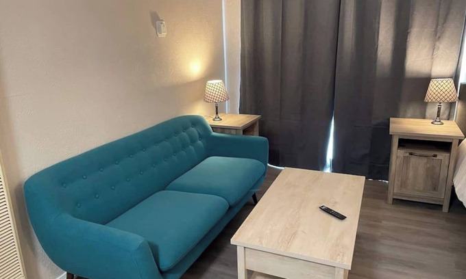 University Heights Apartment | Modern Downtown Stay in Albuquerque with Kitchen Amenities