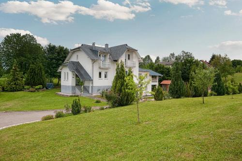 Catrnja Apartment | Inviting Studio Apartments Kaya - Highly Rated & Family-Friendly