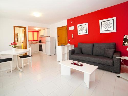 Calpe City Center Apartment | Budget-Friendly Studio Apolo VI-4: Ideal for Families