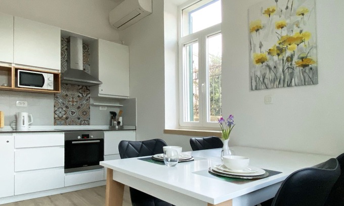 Split Apartment | Oceanfront Studio Apt Orchard with Ocean View & Breakfast