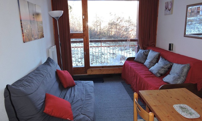 Arc-2000 Apartment | Guest Rated 9/10 at Studio Arc 2000, Residence Bel Aval