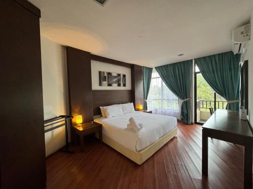 Balok Apartment | Relaxing Studio at Samsuria Beach Resort with Ocean View