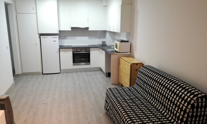 Roses Town Center Apartment | Oceanfront Studio in the Heart of Roses - Rated 10/10