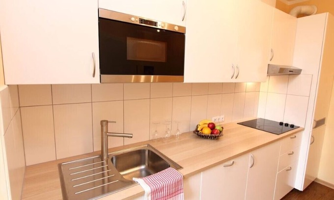 Rudolfsheim-Funfhaus Apartment | Family-Friendly Studio for Unforgettable Getaways