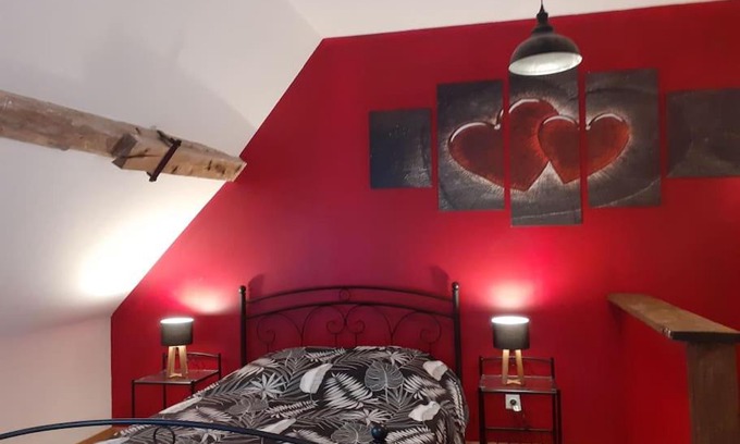 Verdelot Apartment | Relaxing Oceanfront Studio with Pool & 9/10 Guest Rating