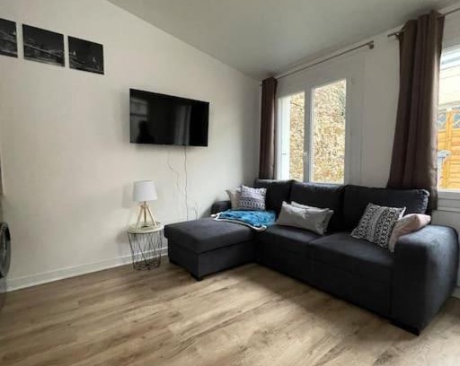 Parthenay Apartment | Cozy Studio in the Heart of Parthenay - Pet Friendly Stay