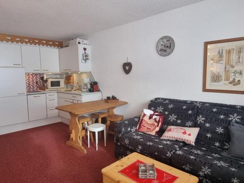 Aime Apartment | Cozy Studio in Plagne Aime 2000 for Family Getaways