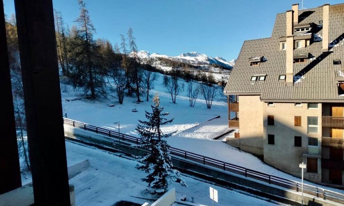 Le Sauze Apartment | Cozy Studio at the Foot of Ski Slopes with Great Reviews