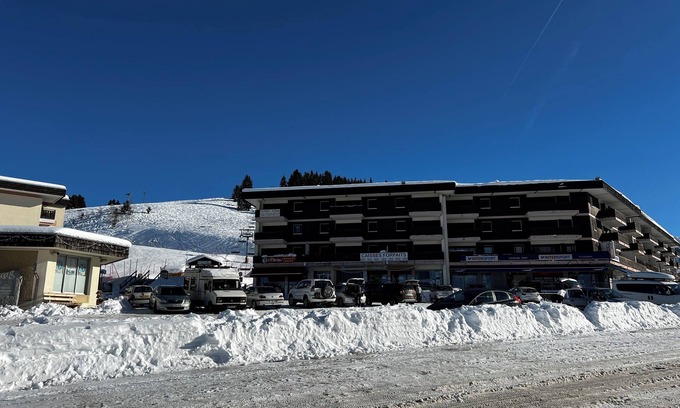 Allevard Apartment | Ideal Studio at the Foot of the Slopes - Guest Rated 10/10