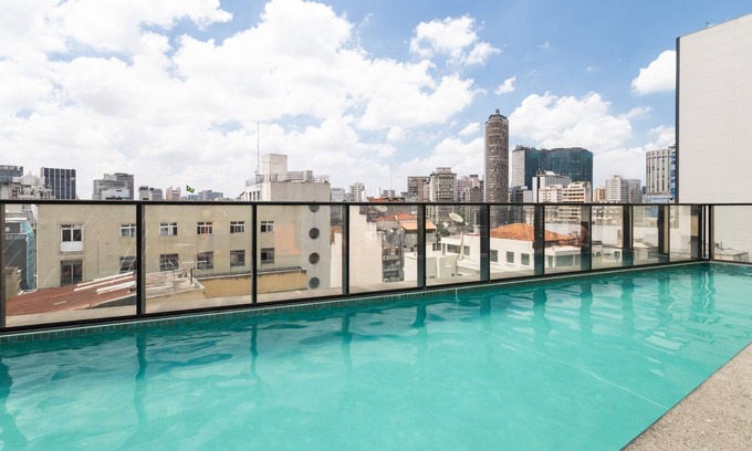 Republica Apartment | Guest Rated: Studio Aurora Paulista 606 with Pool & Spa