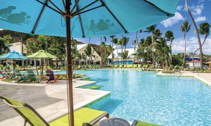 Estate Annas Retreat Resort | Beachfront Studio Suite at Wyndham Margaritaville Resort
