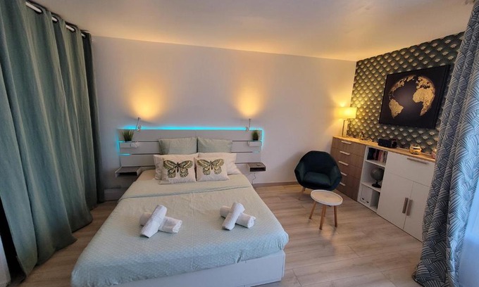 Vendome Apartment | Well-Equipped Studio in Heart of the City - Rated 8.8/10