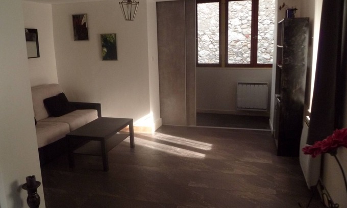 Annecy Old Town Apartment | Explore STUDIO BIS in OLD CITY: Pool & Breakfast Included