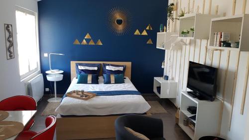 Vemars Apartment | Family-Friendly Studio Bleu Near Parc Astérix and CDG