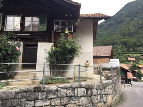 Gsteigwiler House | Comfortable Holiday Apartment in the Swiss Alps