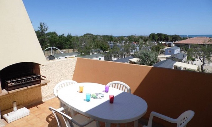 Marseillan Plage Apartment | Oceanfront Studio in Marseillan-Plage for 6 Guests
