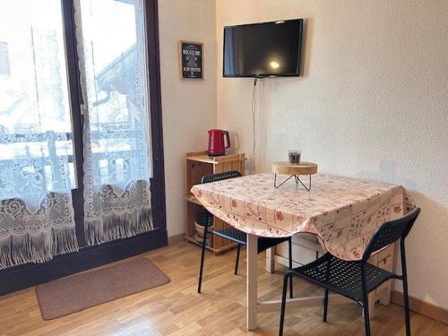 Risoul Apartment | Cozy Appartement Risoul for 4 – Perfect Family Getaway
