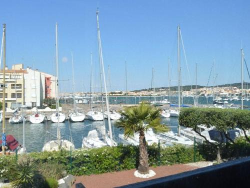 Cap d'Agde Apartment | Cozy Studio Cabine with Pool, Parking & Beach Access