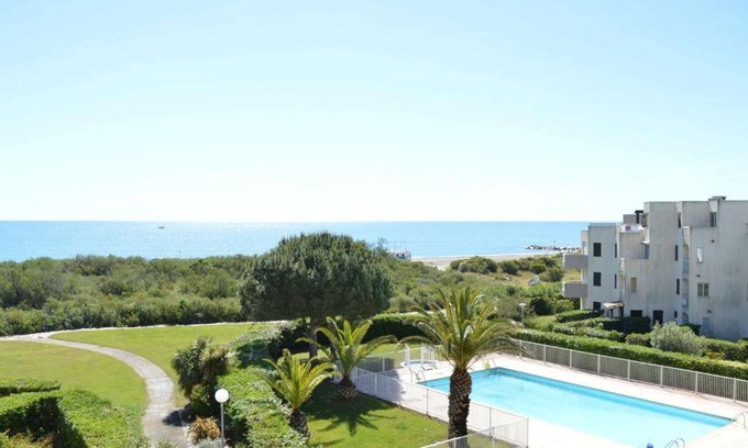 Saint-Cyprien Plage Apartment | Cozy Studio with Sea View, Pool & 30m to the Beach