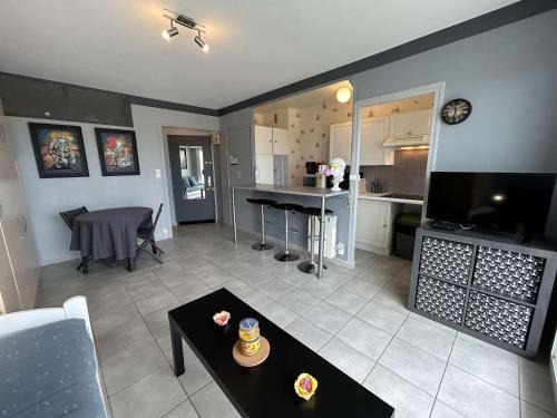 Saint-Jean-de-Monts Apartment | Cozy Studio with Balcony and Forest Views - Saint-Jean-de-Monts
