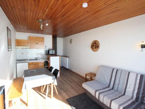 Chamrousse Apartment | Cozy Studio Chamrousse for 4 - Perfect Family Retreat