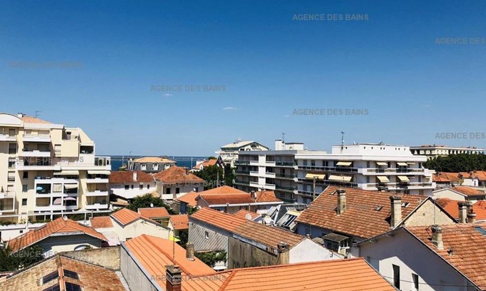 Arcachon Apartment | Cozy Studio in Arcachon with Ocean View & Private Parking