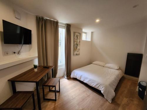 Bar-le-Duc Apartment | Relaxing Studio Retreat Near Courtyard for Your Escape