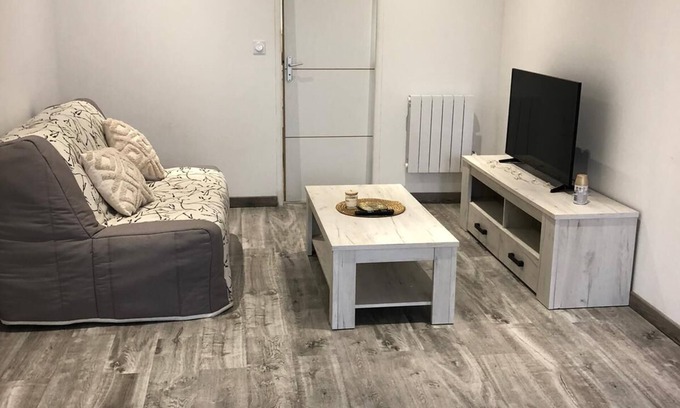 Montceau-les-Mines Apartment | Budget-Friendly Studio Centre Ville - Rated 10/10 by Guests