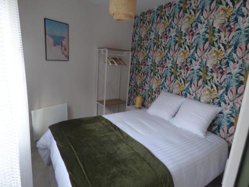 Chateauroux Apartment | Exceptional Studio in Châteauroux - Pet & Child Friendly!