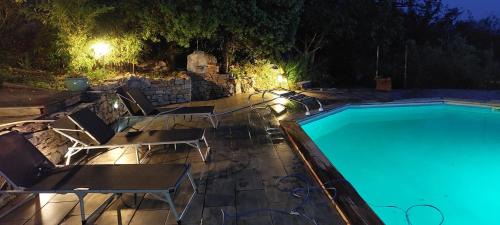 Draguignan Apartment | Cozy Studio with Shared Pool in Draguignan