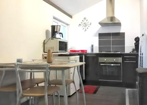 Vierville-sur-Mer Apartment | Charming Studio in Vierville sur Mer with Garden Oasis