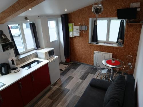 Marquise Apartment | Cozy Studio Chocolat: Guest Rated 8.4/10 for Comfort