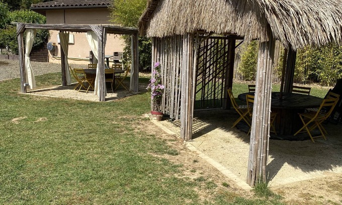 Cazaubon Apartment | Inviting Studio with Garden View and Kitchen Amenities