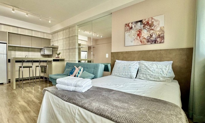 Matriz Apartment | Studio completo mesa office top Lifespace Curitiba