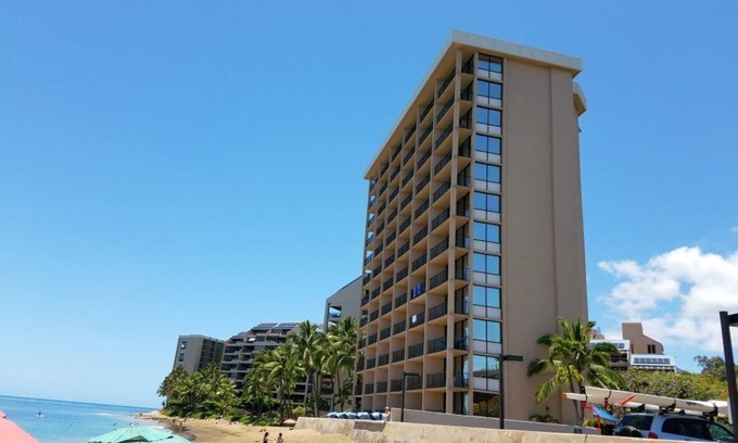 Kahana Apartment | Oceanfront Studio Condo with Breathtaking Views & Spa